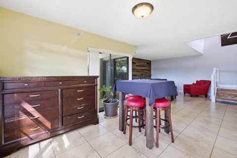 Купить таунхаус в Майами, Флорида 2 спальни, 114.27м2, № 2049646 - фото 7