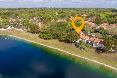 Купить таунхаус в Майами, Флорида 2 спальни, 114.27м2, № 2049646 - фото 25