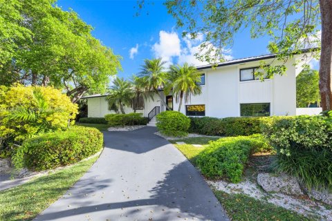 Villa ou maison à Palmetto Bay, Floride 5 chambres, 303.42 m2 № 2048934