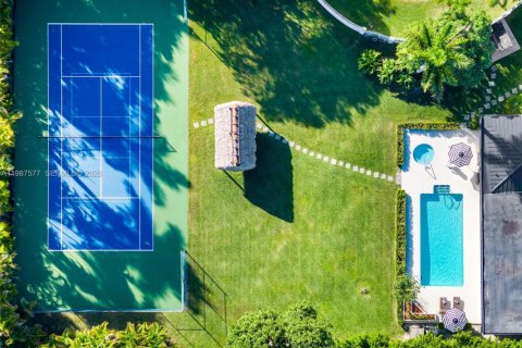 Villa ou maison à vendre à Palmetto Bay, Floride: 5 chambres, 303.42 m2 № 2048934 - photo 9