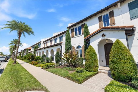 Townhouse in LAKESHORE in Winter Garden, Florida 4 bedrooms, 235.88 sq.m. № 1918862 - photo 5