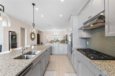 Townhouse in LAKESHORE in Winter Garden, Florida 4 bedrooms, 235.88 sq.m. № 1918862 - photo 17
