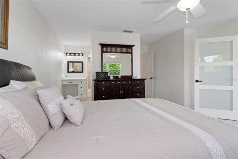 Condo in Crystal River, Florida, 2 bedrooms  № 1324052 - photo 29
