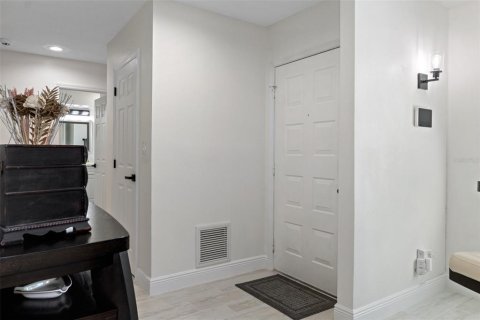 Condo in Crystal River, Florida, 2 bedrooms  № 1324052 - photo 9