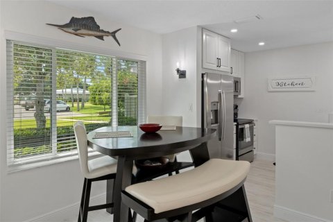 Condo in Crystal River, Florida, 2 bedrooms  № 1324052 - photo 12
