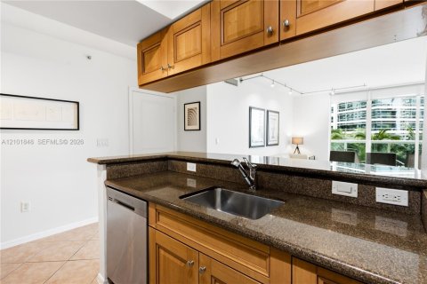 Condo in Fort Lauderdale, Florida, 2 bedrooms  № 2404172 - photo 14
