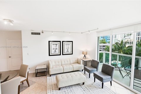 Condo in Fort Lauderdale, Florida, 2 bedrooms  № 2404172