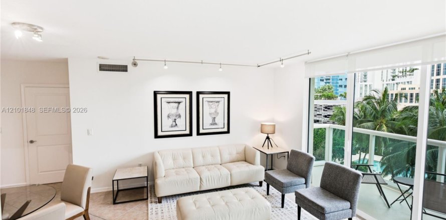 Condo in Fort Lauderdale, Florida, 2 bedrooms  № 2404172