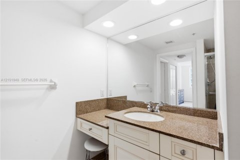 Condo in Fort Lauderdale, Florida, 2 bedrooms  № 2404172 - photo 20