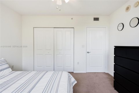 Condo in Fort Lauderdale, Florida, 2 bedrooms  № 2404172 - photo 23