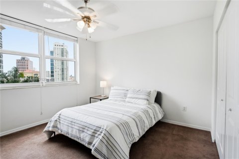 Condo in Fort Lauderdale, Florida, 2 bedrooms  № 2404172 - photo 22
