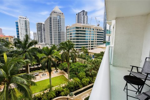 Condo in Fort Lauderdale, Florida, 2 bedrooms  № 2404172 - photo 3