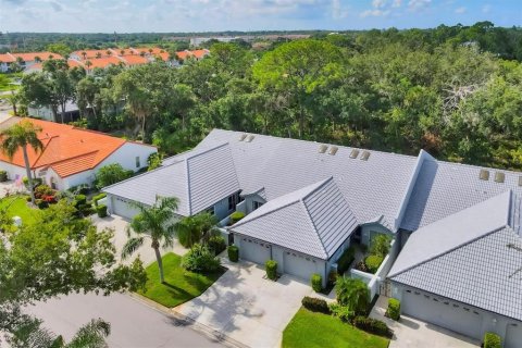 House in Sarasota, Florida 2 bedrooms, 121.05 sq.m. № 1856618 - photo 4