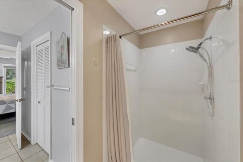 House in Sarasota, Florida 2 bedrooms, 121.05 sq.m. № 1856618 - photo 20