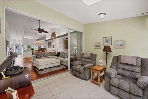 House in Sarasota, Florida 2 bedrooms, 121.05 sq.m. № 1856618 - photo 15