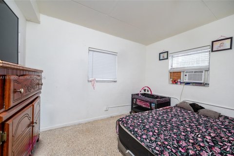 Commercial property in Homestead, Florida 106.84 sq.m. № 2079361 - photo 12