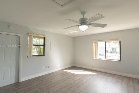 Villa ou maison à vendre à Delray Beach, Floride: 3 chambres, 159.7 m2 № 1951170 - photo 26