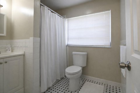 Villa ou maison à vendre à Miami, Floride: 4 chambres, 184.41 m2 № 2056902 - photo 24