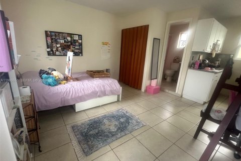 Casa en venta en Miami, Florida, 4 dormitorios, 184.41 m2 № 2056902 - foto 14