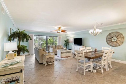 Condo in Englewood, Florida, 3 bedrooms  № 1883357 - photo 11
