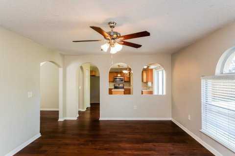 Villa ou maison à louer à Ruskin, Floride: 4 chambres, 207.08 m2 № 1799778 - photo 9