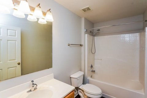 Villa ou maison à louer à Ruskin, Floride: 4 chambres, 207.08 m2 № 1799778 - photo 16