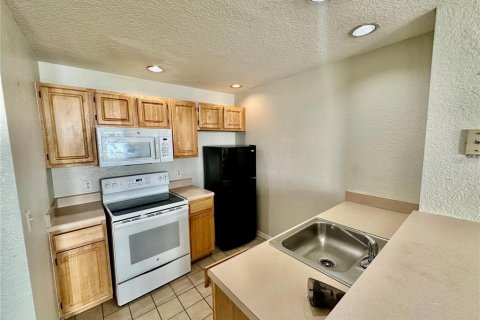 Casa en venta en Kissimmee, Florida, 3 dormitorios, 120.4 m2 № 1894454 - foto 5