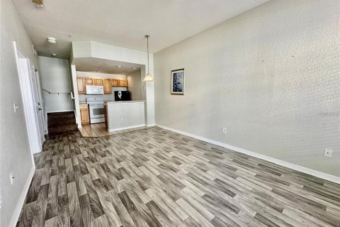 Casa en venta en Kissimmee, Florida, 3 dormitorios, 120.4 m2 № 1894454 - foto 2