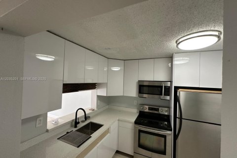 Copropriété à vendre à Miami, Floride: 2 chambres, 109.16 m2 № 2246434 - photo 2