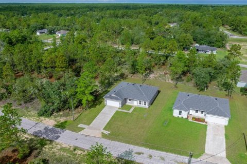 House in Dunnellon, Florida 4 bedrooms, 169.73 sq.m. № 1915257 - photo 4