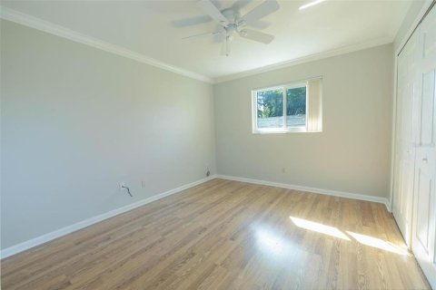 House in Cape Coral, Florida 3 bedrooms, 187.85 sq.m. № 1547745 - photo 25