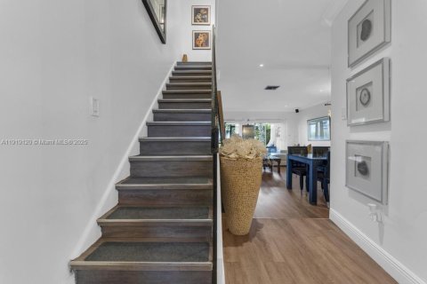 Villa ou maison à vendre à Miami, Floride: 2 chambres, 134.71 m2 № 1974736 - photo 7