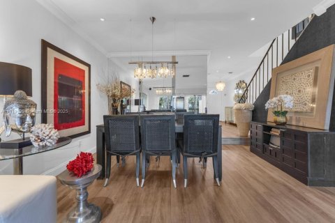 Villa ou maison à vendre à Miami, Floride: 2 chambres, 134.71 m2 № 1974736 - photo 4