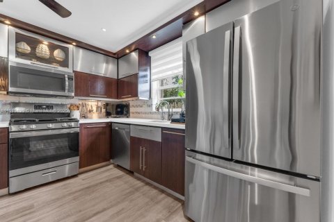 Villa ou maison à vendre à Miami, Floride: 2 chambres, 134.71 m2 № 1974736 - photo 20