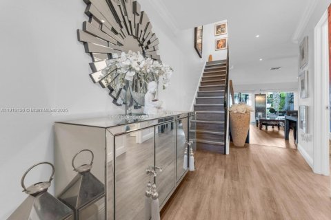 Villa ou maison à vendre à Miami, Floride: 2 chambres, 134.71 m2 № 1974736 - photo 6