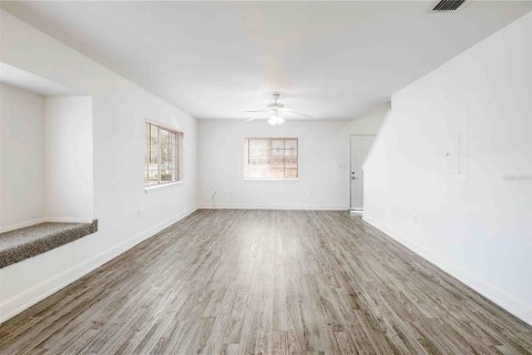 Casa en alquiler en Spring Hill, Florida, 3 dormitorios, 116.78 m2 № 1719951 - foto 16