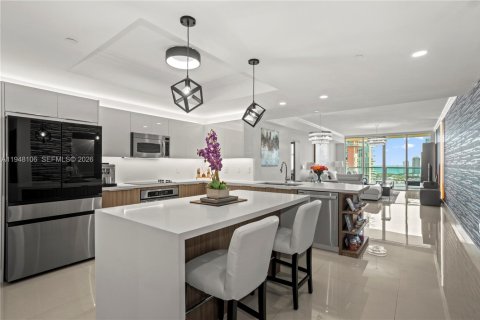 Condo in Aventura, Florida, 3 bedrooms  № 2006909 - photo 2