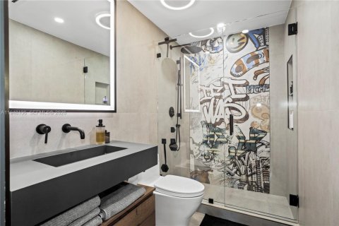 Condo in Aventura, Florida, 3 bedrooms  № 2006909 - photo 24