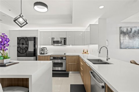 Condo in Aventura, Florida, 3 bedrooms  № 2006909 - photo 3