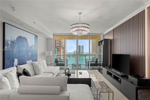 Condo in Aventura, Florida, 3 bedrooms  № 2006909 - photo 7