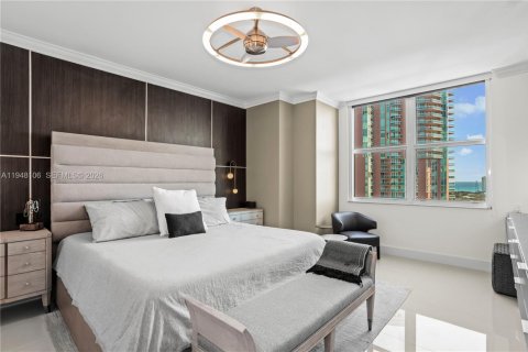 Condo in Aventura, Florida, 3 bedrooms  № 2006909 - photo 8