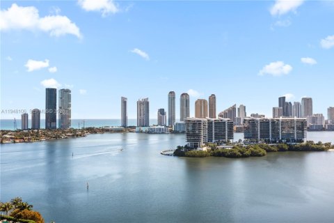 Condo in Aventura, Florida, 3 bedrooms  № 2006909 - photo 28