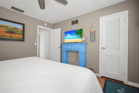 Casa en venta en Dunedin, Florida, 2 dormitorios, 128.95 m2 № 2141997 - foto 19