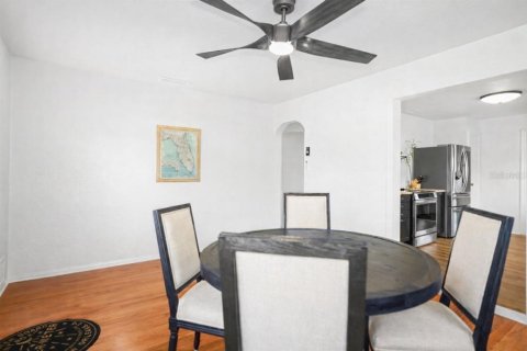 Casa en venta en Dunedin, Florida, 2 dormitorios, 128.95 m2 № 2141997 - foto 10