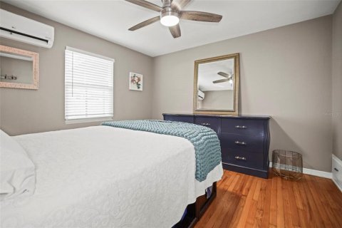 Casa en venta en Dunedin, Florida, 2 dormitorios, 128.95 m2 № 2141997 - foto 16