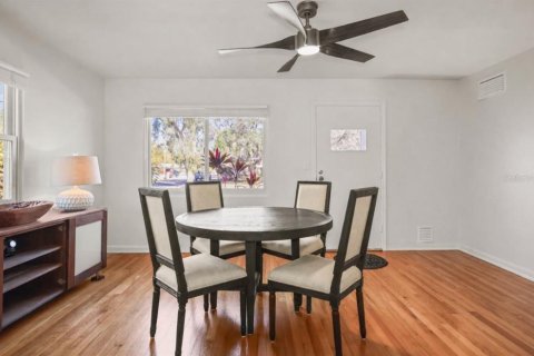 Casa en venta en Dunedin, Florida, 2 dormitorios, 128.95 m2 № 2141997 - foto 11