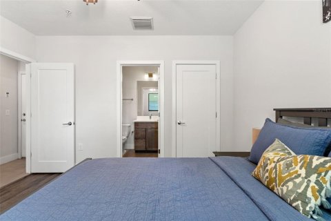 Adosado en venta en Saint Petersburg, Florida, 3 dormitorios, 183.2 m2 № 1597287 - foto 30