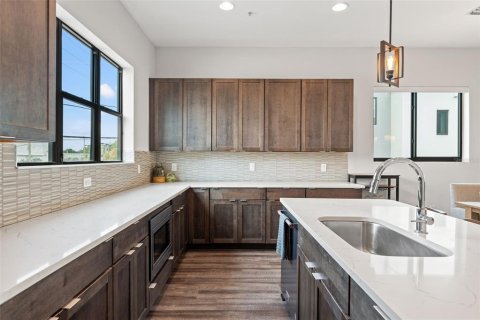 Adosado en venta en Saint Petersburg, Florida, 3 dormitorios, 183.2 m2 № 1597287 - foto 14