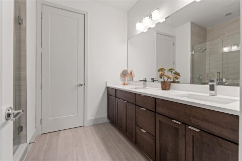 Adosado en venta en Saint Petersburg, Florida, 3 dormitorios, 183.2 m2 № 1597287 - foto 21