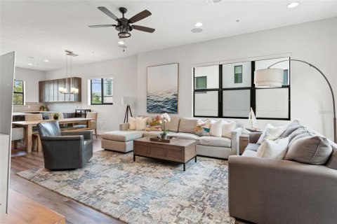 Adosado en venta en Saint Petersburg, Florida, 3 dormitorios, 183.2 m2 № 1597287 - foto 6